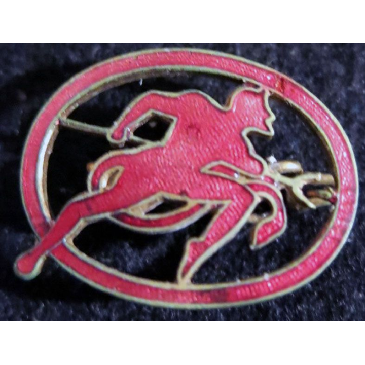 152° RI : Insigne métallique du 152° régiment d'infanterie sans fabricant (Delande) ajouré en émail