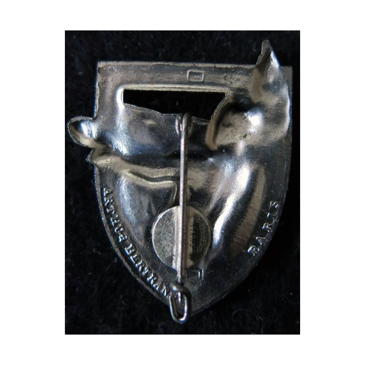 95° RI : Insigne métallique du 95° régiment d'infanterie de fabrication Arthus Bertrand Paris en métal embouti