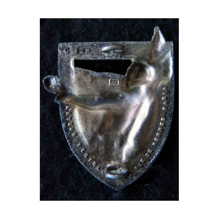95° RI : Insigne métallique du 95° régiment d'infanterie de fabrication Arthus Bertrand Paris G. 478 en métal embouti