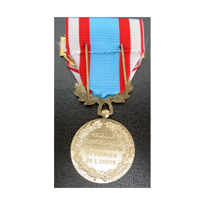 médaille opérations de sécurité et de maintien de l'ordre en Algérie