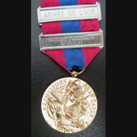 défense nationale Armée de l'air et Missions d'assistance extérieure