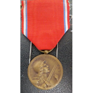 médaille commémorative de la bataille de Verdun 1916  Modèle VERNIER
