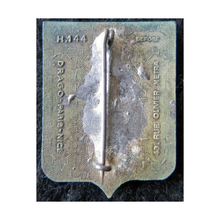 110° RI : 110° régiment d'infanterie de fabrication Drago O.M Déposé H. 144 émail