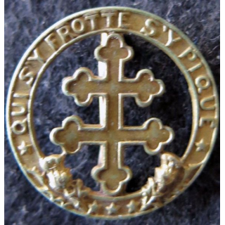 110° RI : 110° régiment d'infanterie de fabrication non spécifiée en métal doré