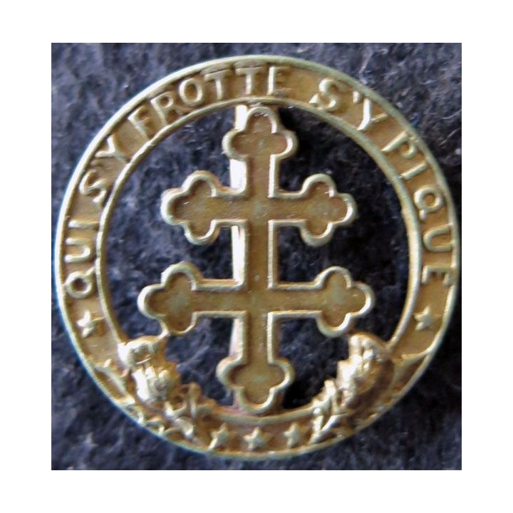 110° RI : 110° régiment d'infanterie de fabrication non spécifiée en métal doré