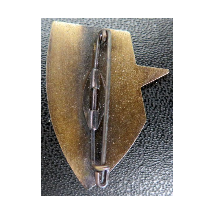 331° CGDI : insigne de la 331° compagnie du génie de la 15° division d'infanterie 1° modèle en émail