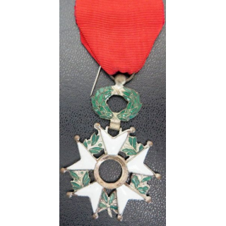 FRANCE : croix de chevalier de la Légion d'Honneur sans centre