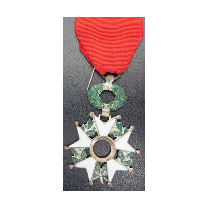FRANCE : croix de chevalier de la Légion d'Honneur sans centre