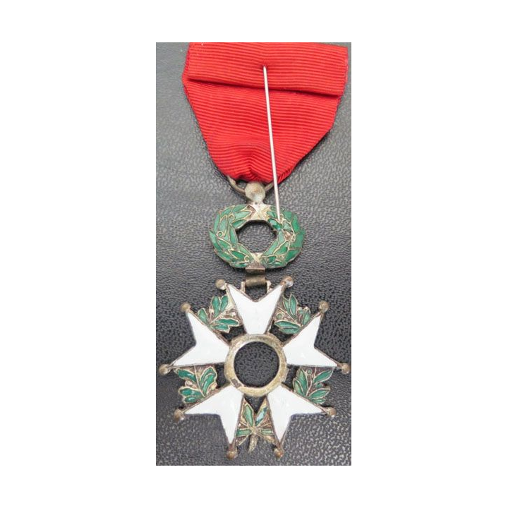 FRANCE : croix de chevalier de la Légion d'Honneur sans centre