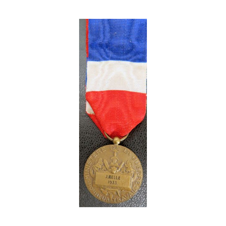 médaille du travail Ministère de la Guerre  J. Relle en 1933 en bronze