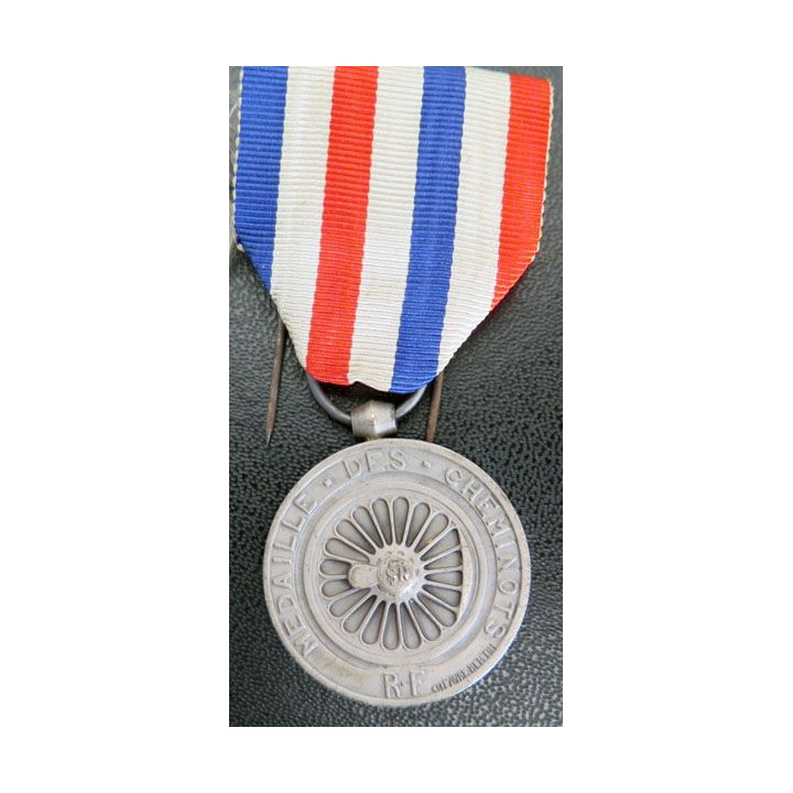 FRANCE médaille des chemins de fer attribuée en 1946 à E. Poudret