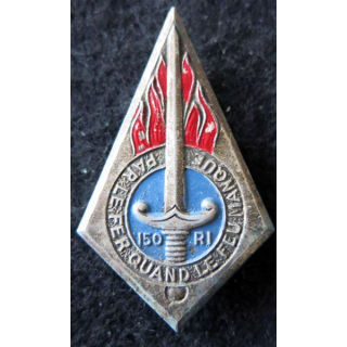 150° RI : Insigne métallique du 150° régiment d'infanterie de fabrication Drago Béranger déposé peint
