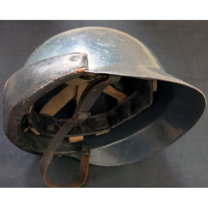 Casque français modèle 45 dit "Jeanne d'Arc" de fabrication Thibaut et Frank.