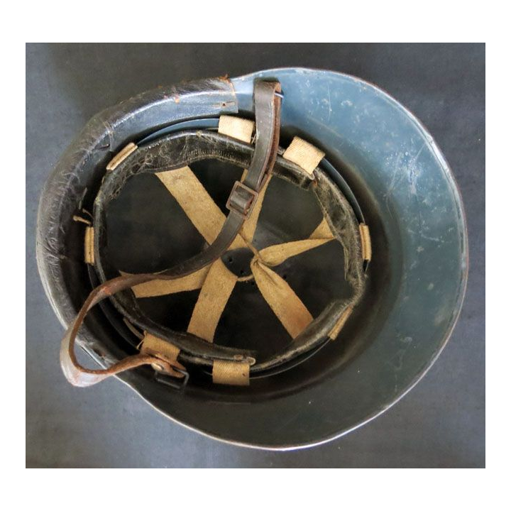 Casque français modèle 45 dit "Jeanne d'Arc" de fabrication Thibaut et Frank.
