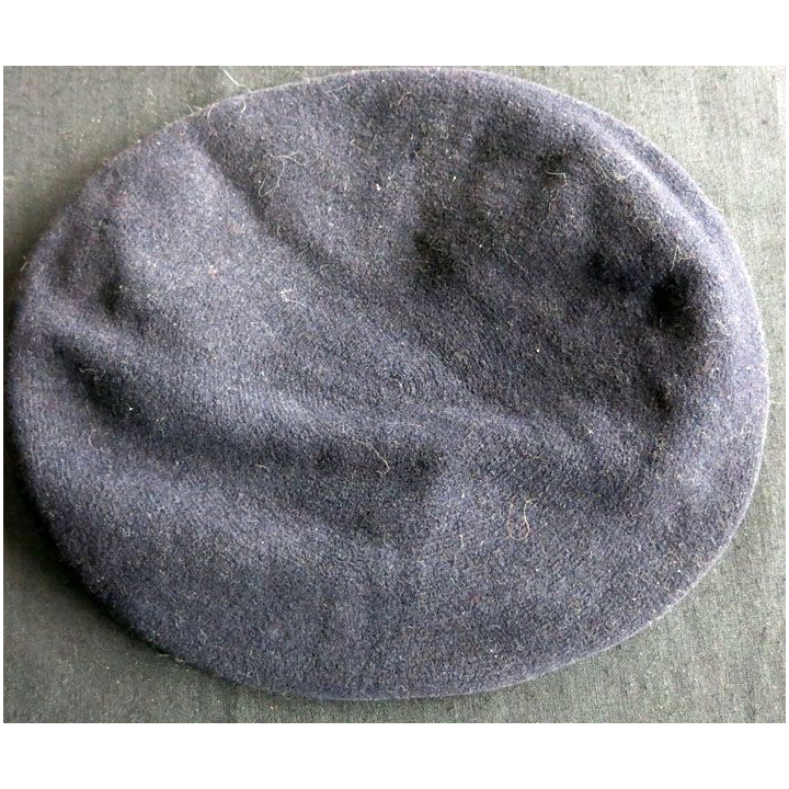 Béret bleu marine TTA de fabrication FTA S. Labruguiere 1983 T.56