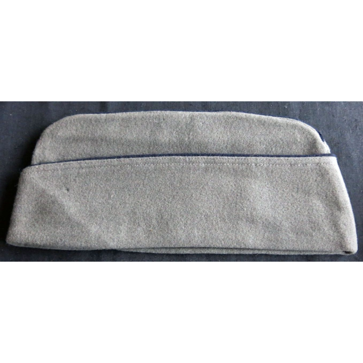 CALOT : calot du service des poudres Modèle 1946 en feutre de taille 57 bon état