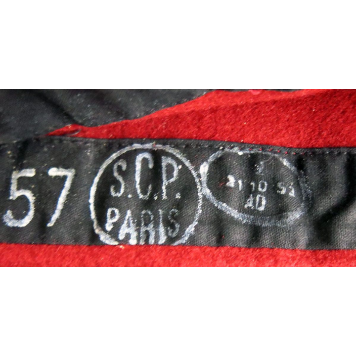 CALOT : calot de spahis tunisiens Modèle 1946 en feutre de taille 57 neuf