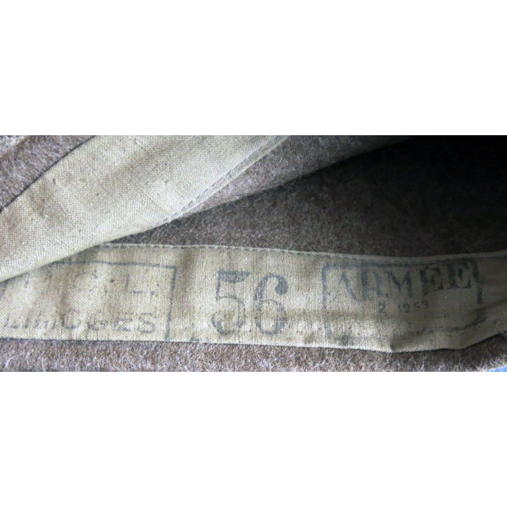 CALOT : calot de l'infanterie coloniale Modèle 1946 feutre kaki de taille 56 avec ancre neuf