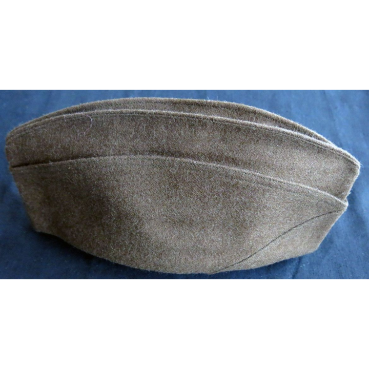 CALOT : calot règlementaire TTA Modèle 1944 feutre kaki de taille 58 neuf
