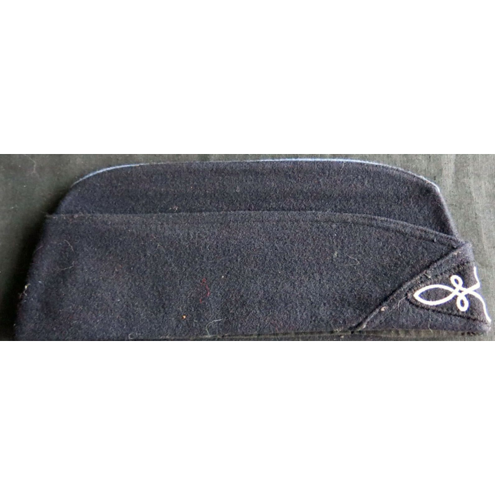 CALOT : calot de hussard Modèle 1946 en feutre de taille 59 neuf