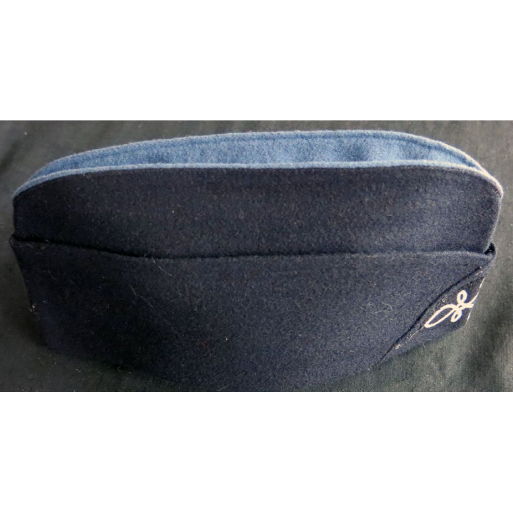 CALOT : calot de hussard Modèle 1946 en feutre de taille 59 neuf