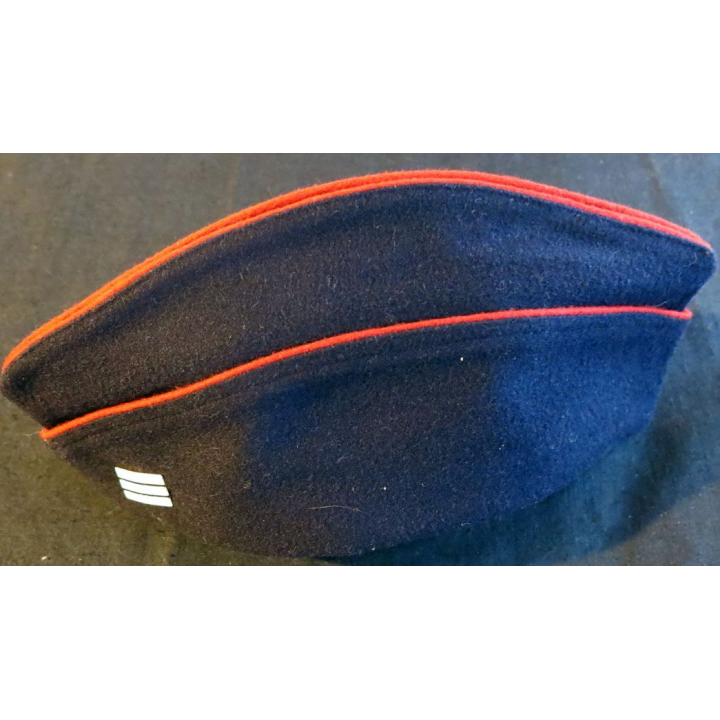 CALOT : calot capitaine d'infanterie métropolitaine Modèle 1957 feutre de taille 57 neuf