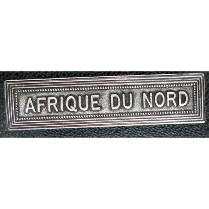 Barrette " AFRIQUE DU NORD " en métal argenté