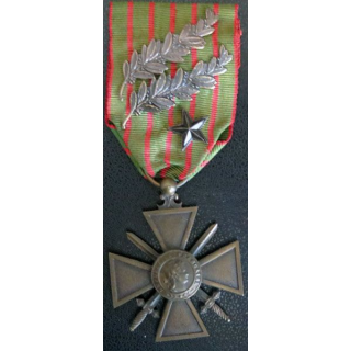 Croix de guerre 1914-1916 avec trois citations 2 palmes et 1 étoile