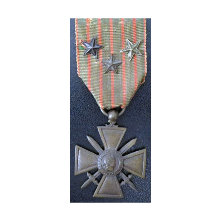 Croix de guerre 1914-1918 avec trois citations ( étoiles de bronze)