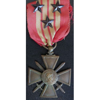 FRANCE : Croix de guerre 1939 avec un ruban 3 citations étoiles