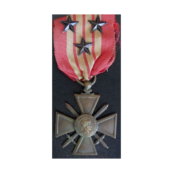 FRANCE : Croix de guerre 1939 avec un ruban 3 citations étoiles