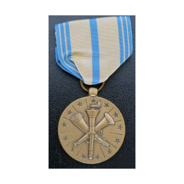  Médaille Armed Forces Reserve Medal de l'Army reserve