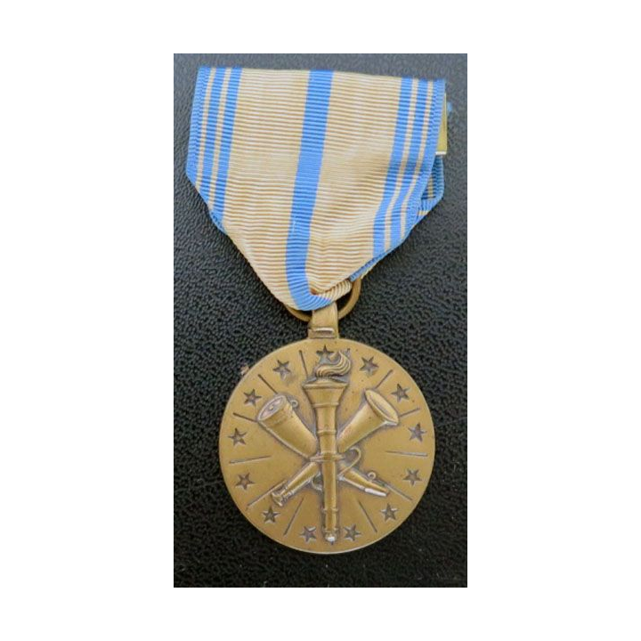  Médaille Armed Forces Reserve Medal de la Navy reserve