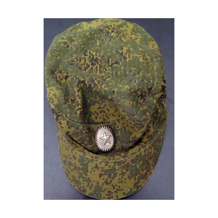 RUSSIE : casquette camouflée de l'armée russe de taille 57 avec insigne frontal
