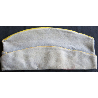 CALOT : calot du 12° régiment chasseurs d'Afrique 2° DB Modèle 1946 de taille 57 usagé