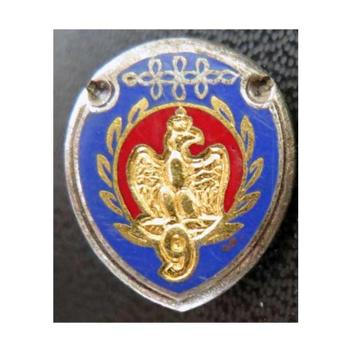 9° RH : pin's du 9° régiment de Hussards de fabrication Drago émail