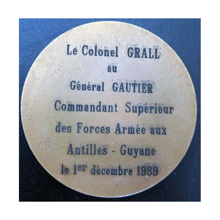 CDMB : plaque du CDMB Antilles Guyane en métal (bronze ?) de diamètre 74 mm