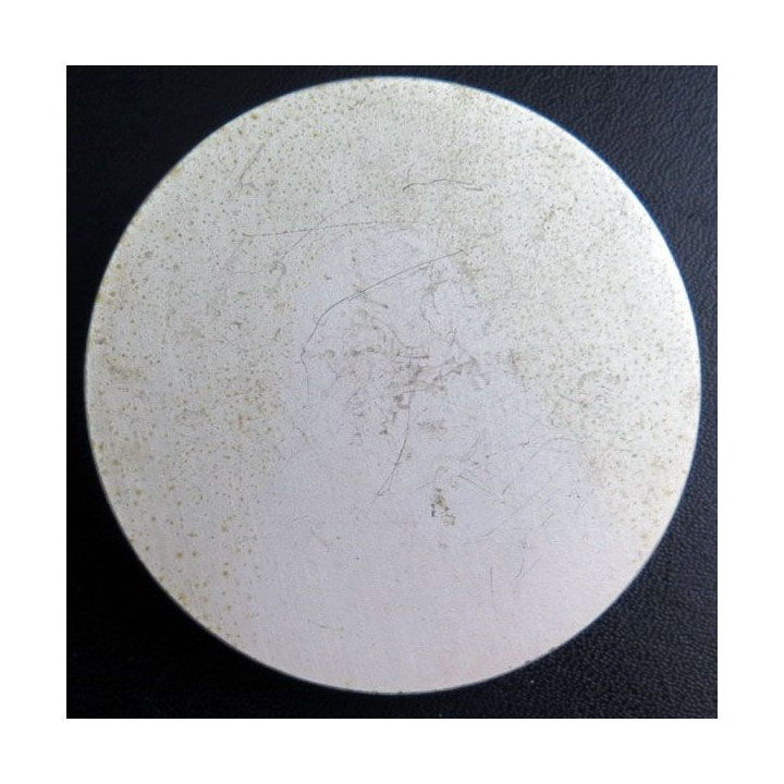 CAT : plaque du commissariat Antilles Guyane en métal argenté de diamètre 74 mm