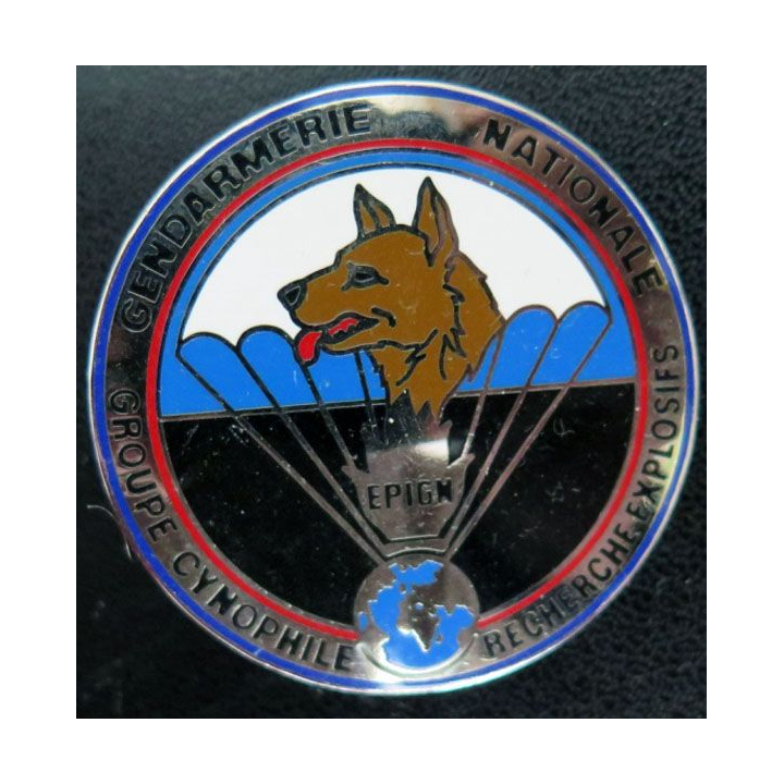 EPIGN : groupe cynophile recherche explosifs de l'EPIGN Boussemart 2002 N° 37 A