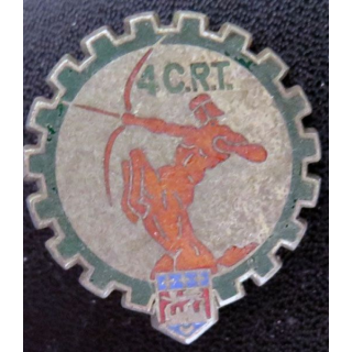 Insigne métal en émail de la 4° CRT Drago Paris H. 664