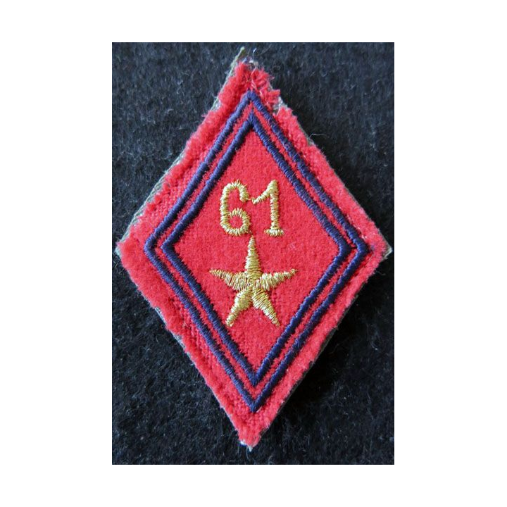 LOSANGE DE BRAS MODÈLE 45 :  61° régiment d'artillerie cadre sur scratch