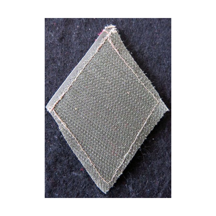 LOSANGE DE BRAS MODÈLE 45 :  61° régiment d'artillerie cadre sur scratch