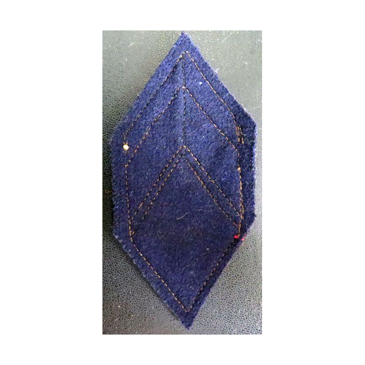 LOSANGE DE BRAS MODÈLE 45 : Caporal chef PDL du 34° régiment d'infanterie
