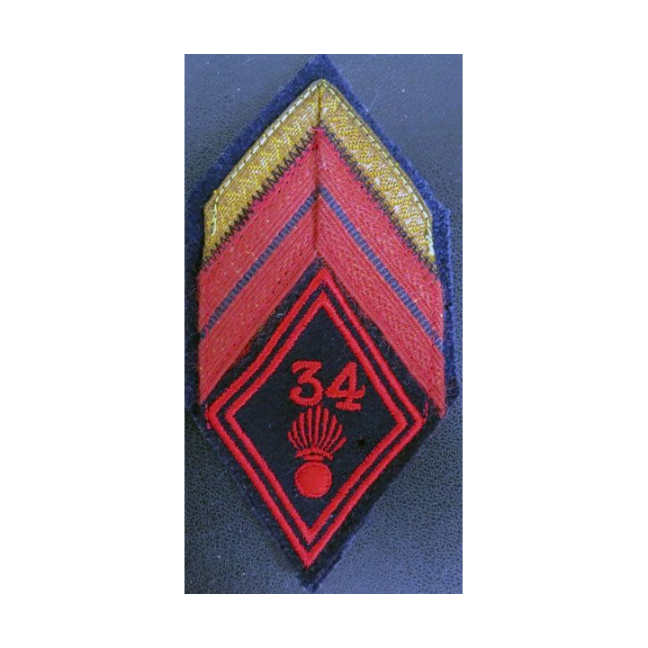 LOSANGE DE BRAS MODÈLE 45 : Caporal chef PDL du 34° régiment d'infanterie