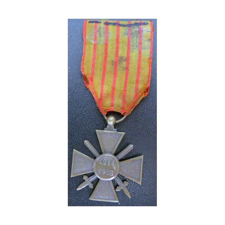Croix de guerre 1914-1918 avec trois citations 1 palme et 1 étoile
