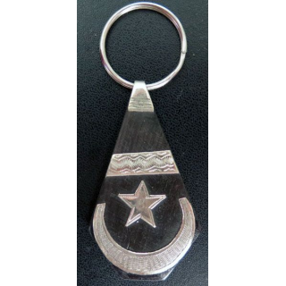 Porte clef mauritanien en métal argenté