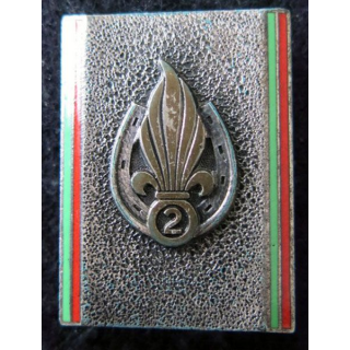 2° REI : insigne du 2° régiment étranger d'infanterie de fabrication Andor G. 2333 en émail