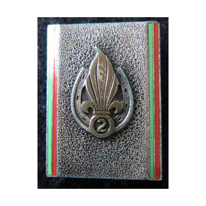 2° REI : insigne du 2° régiment étranger d'infanterie de fabrication Andor G. 2333 en émail