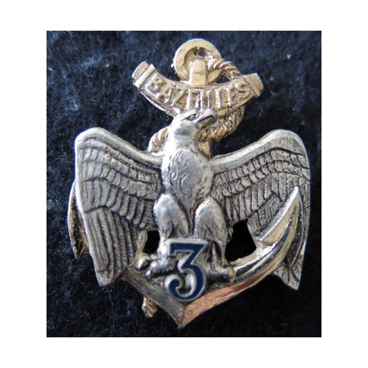 3° RIMA : Insigne du 3° Régiment d'Infanterie de Marine type 4 Drago Paris G. 2479