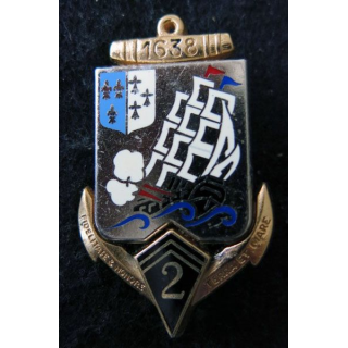 2° RIMA : insigne métallique du 2° régiment d'infanterie de marine de fabrication Drago Noisiel G. 433 relief